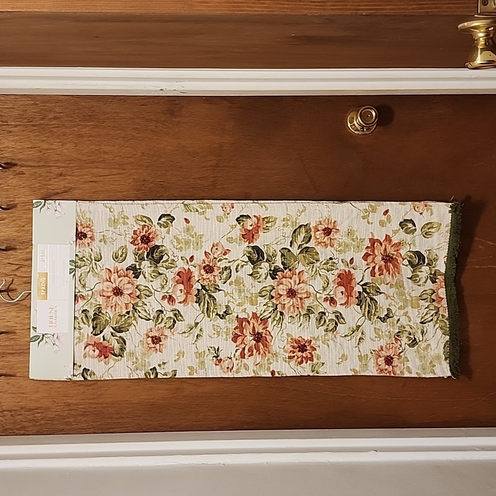 Brand new House & Garden  Home Table Runner 16" x 72"  inches.